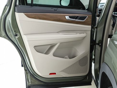 New 2026 Volkswagen Atlas SE FWD image 56