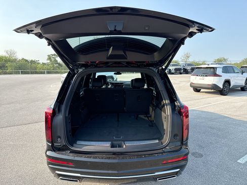 Used 2025 Cadillac XT6 Luxury FWD image 20