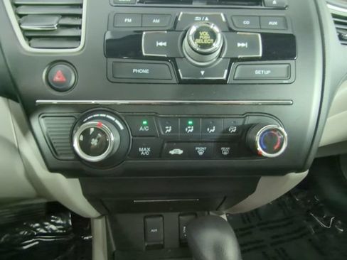Used 2014 Honda Civic LX image 23