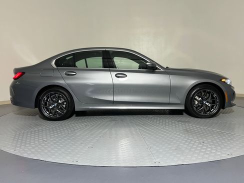 Used 2025 BMW 330i xDrive Sedan w/ Premium Package AWD/4WD image 7