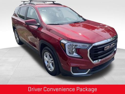 Used 2022 GMC Terrain SLE w/ Driver Convenience Package FWD image 3