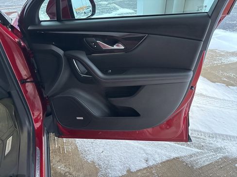 Used 2021 Chevrolet Blazer RS w/ Enhanced Convenience Package image 37