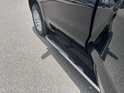 Used 2023 Chevrolet Silverado 1500 LTZ AWD/4WD image 11