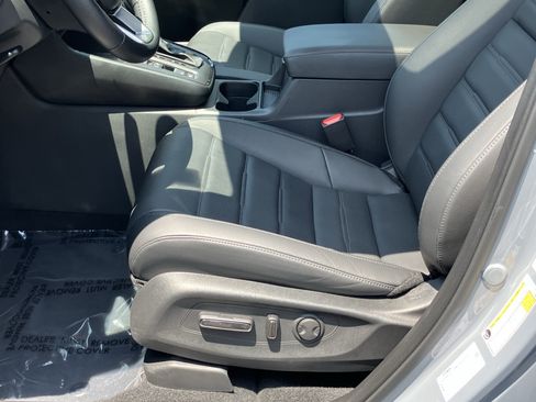 Used 2026 Honda CR-V EX-L image 17
