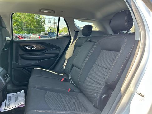 Certified 2018 GMC Terrain SLE w/ Driver Convenience Package AWD/4WD image 16