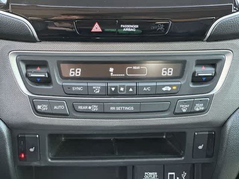 Used 2023 Honda Ridgeline RTL-E image 16