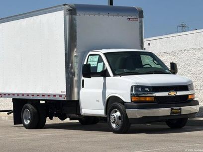 New 2026 Chevrolet Express 3500 w/ Power Convenience Package