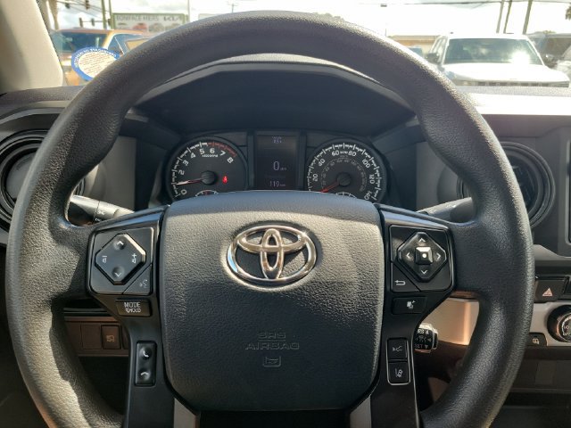 Used 2018 Toyota Tacoma SR AWD/4WD image 16
