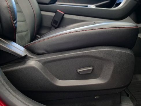 Used 2022 Ford Edge ST-Line w/ Class II Trailer Tow Package image 17