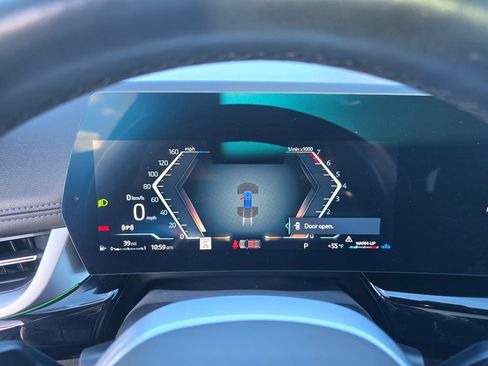 Used 2023 BMW X1 xDrive28i w/ M Sport Package image 9