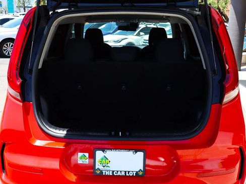 Used 2020 Kia Soul GT-Line FWD image 25