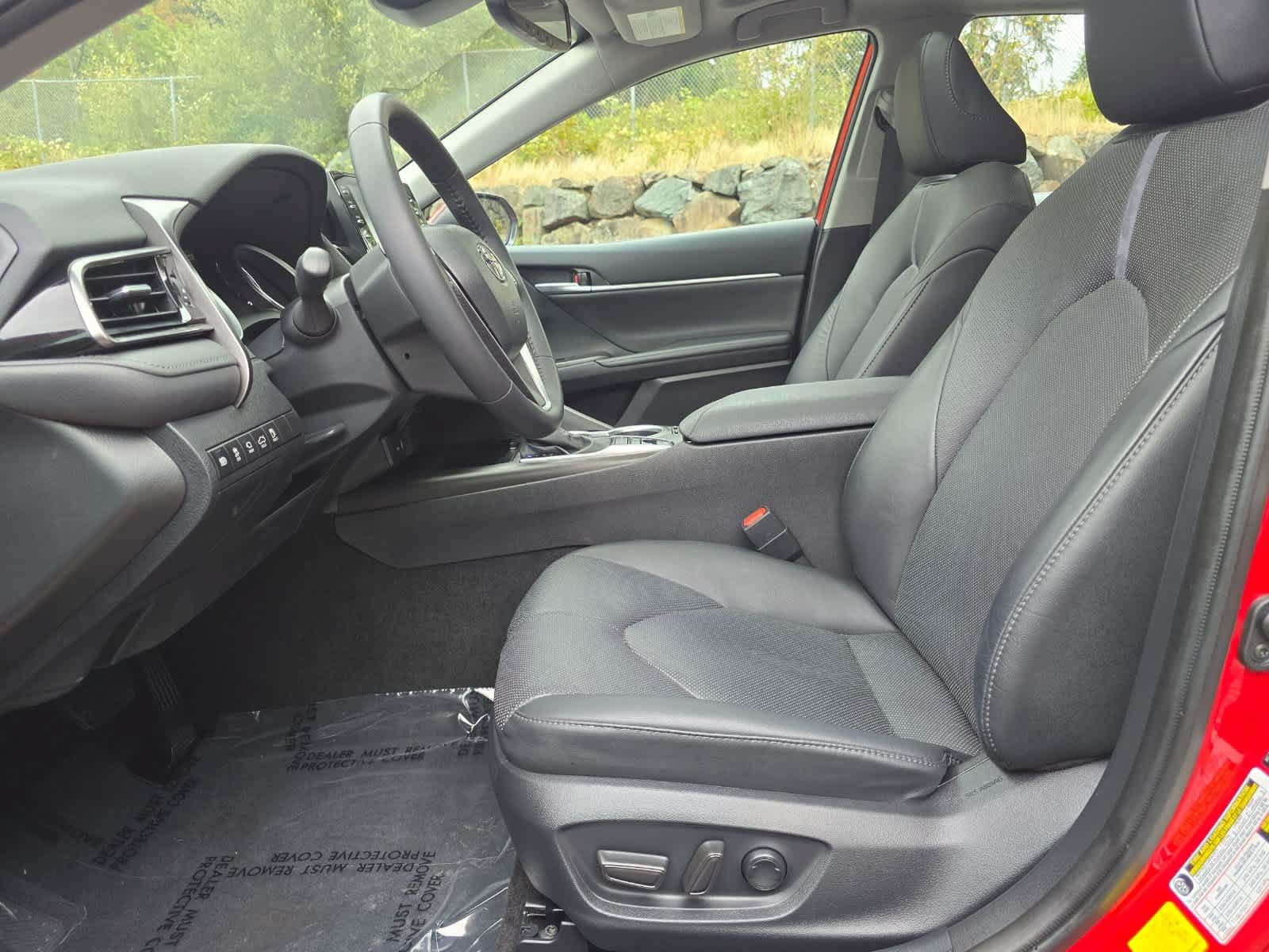 Used 2024 Toyota Camry XLE w/ Navigation Package FWD image 22