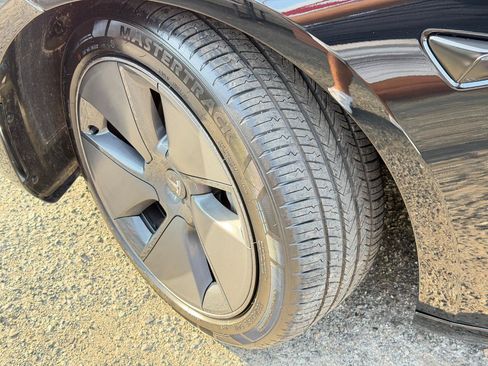 Used 2022 Tesla Model 3 Long Range AWD/4WD image 68