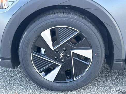 New 2025 Hyundai Ioniq 5 SEL image 12