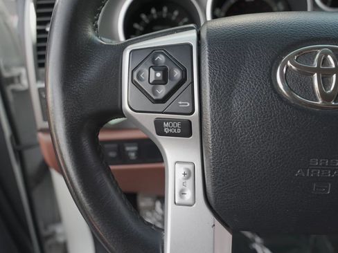 Used 2016 Toyota Sequoia Platinum image 22