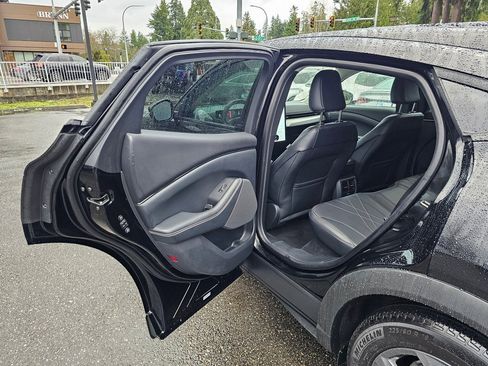 Used 2021 Ford Mustang Mach-E Select image 18