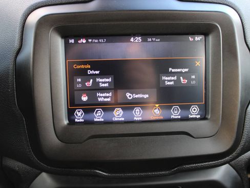 Used 2020 Jeep Renegade Limited w/ Safety and Security Group image 11