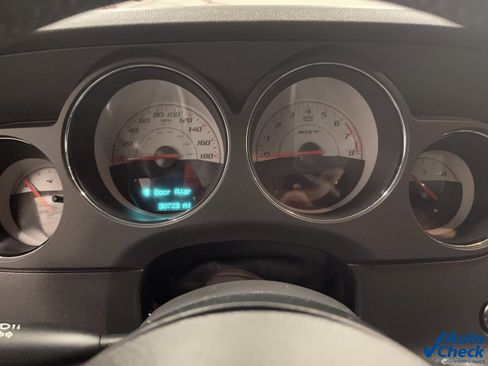 Used 2014 Dodge Challenger SRT8 image 31