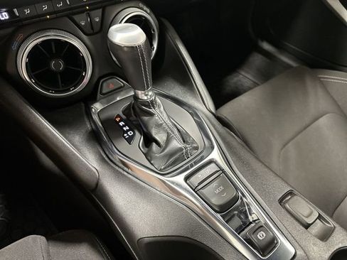Used 2022 Chevrolet Camaro LT RWD image 33