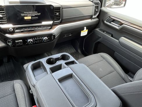 New 2026 GMC Sierra 1500 Elevation w/ Elevation Select Package AWD/4WD image 19