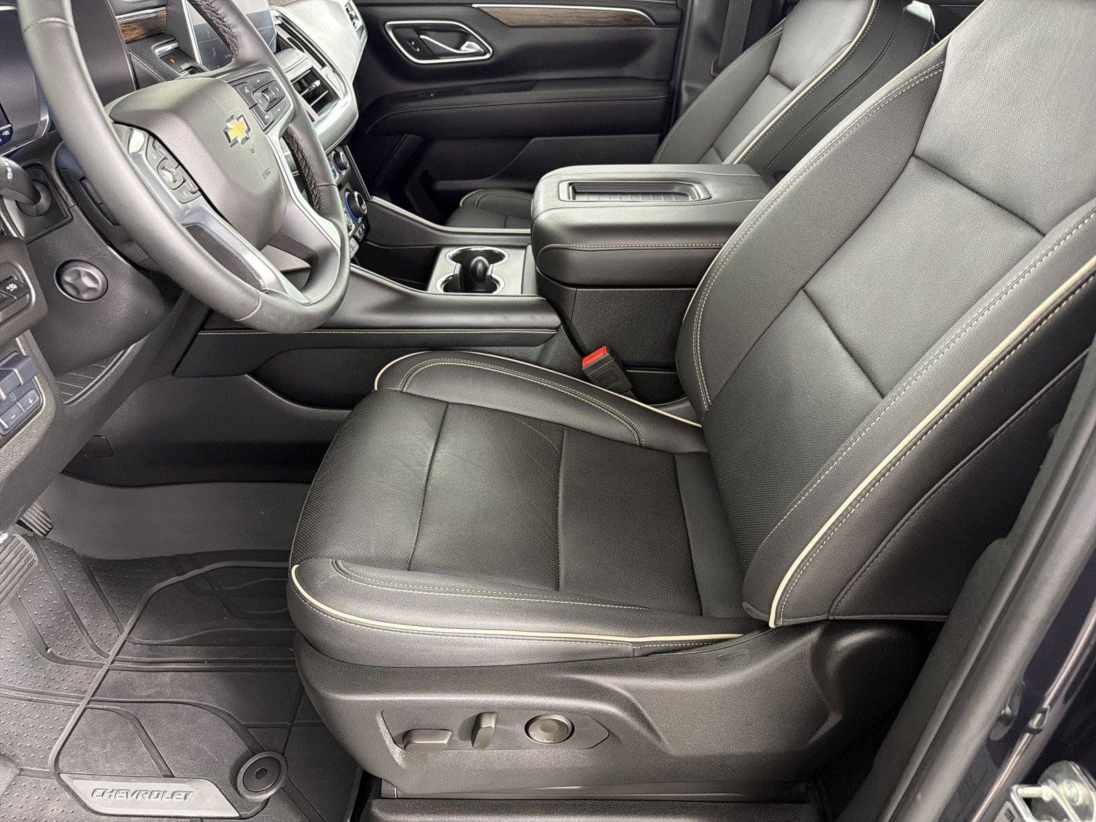 Certified 2024 Chevrolet Tahoe Premier w/ Premium Package RWD image 7