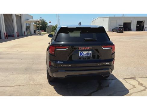 New 2027 GMC Terrain Elevation w/ LPO, Floor Liner Package FWD image 7