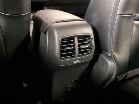 Used 2025 Ford Escape ST-Line FWD image 30