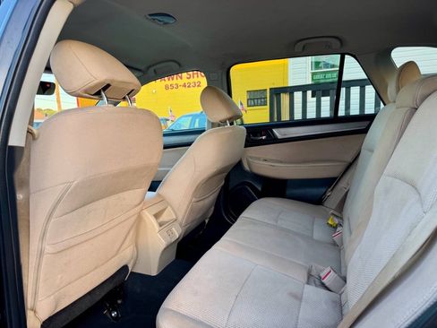 Used 2018 Subaru Outback 2.5i Premium AWD/4WD image 8