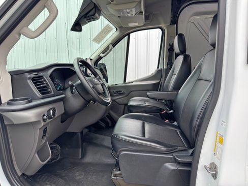 Used 2021 Ford Transit 250 Medium Roof image 15