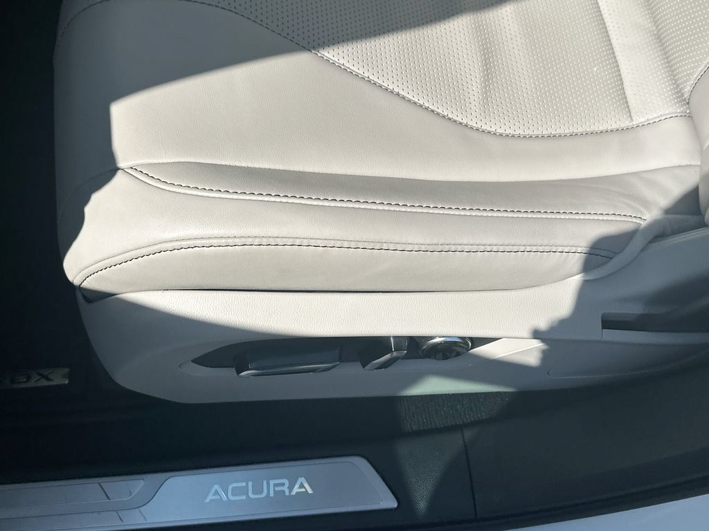 Used 2025 Acura RDX w/ Technology Package AWD/4WD image 9