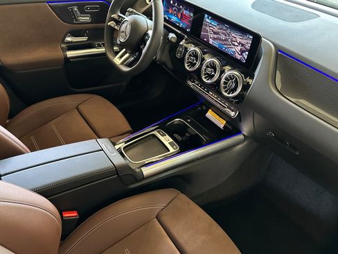 New 2026 Mercedes-Benz GLA 35 AMG 4MATIC image 15