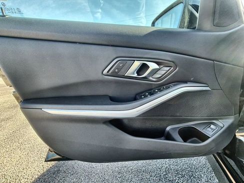 Used 2025 BMW 330i Sedan image 21