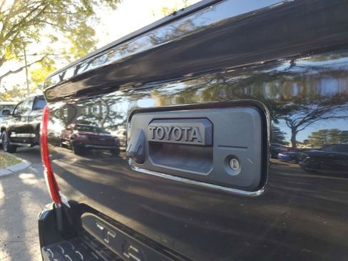 Used 2022 Toyota Tacoma SR5 image 6