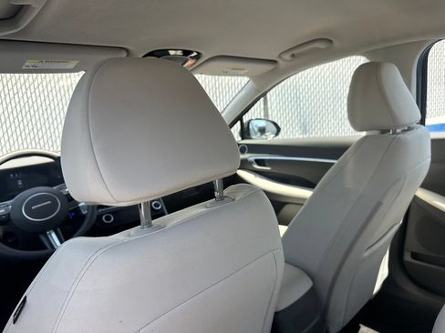 Used 2025 Hyundai Sonata SEL FWD image 8