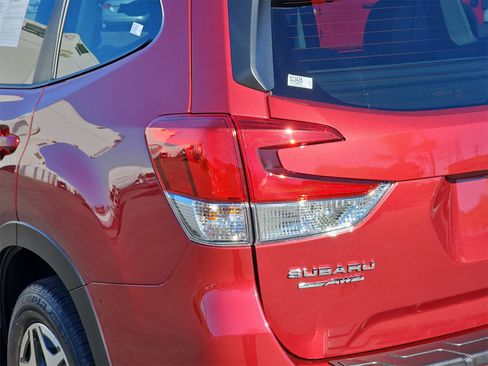 Certified 2023 Subaru Forester Premium image 36