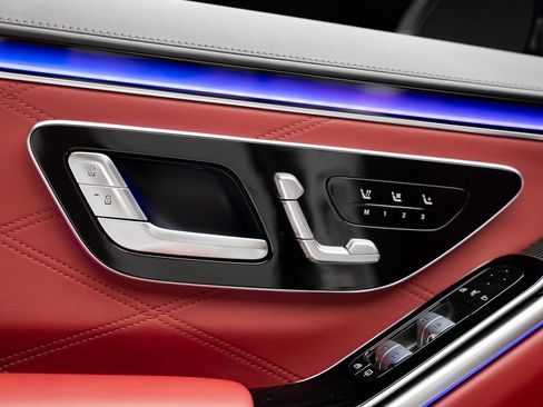 Used 2024 Mercedes-Benz S 63 AMG S image 58