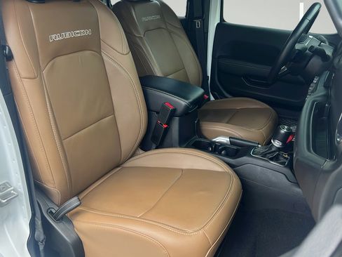 Used 2021 Jeep Wrangler Unlimited Rubicon AWD/4WD image 22