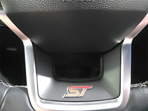 Used 2023 Ford Explorer ST w/ Equipment Group 401A image 28