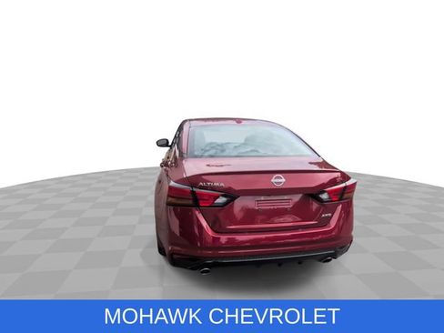 Used 2024 Nissan Altima 2.5 SR AWD/4WD image 7