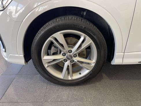 Used 2019 Audi Q3 2.0T Premium Plus w/ Premium Plus Package AWD/4WD image 20