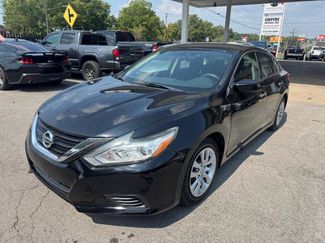 Used 2018 Nissan Altima 2.5 S image 1
