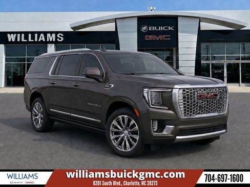 Used 2021 GMC Yukon XL Denali w/ Denali Premium Package AWD/4WD image 1