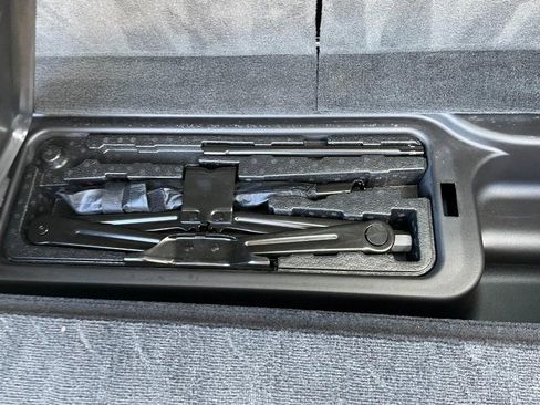 Used 2022 Jeep Grand Cherokee L Overland w/ Luxury Tech Group IV image 16