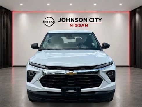 Used 2024 Chevrolet TrailBlazer LS FWD image 10