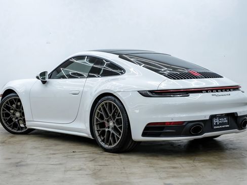 Used 2020 Porsche 911 Carrera 4S w/ Sport Package image 9