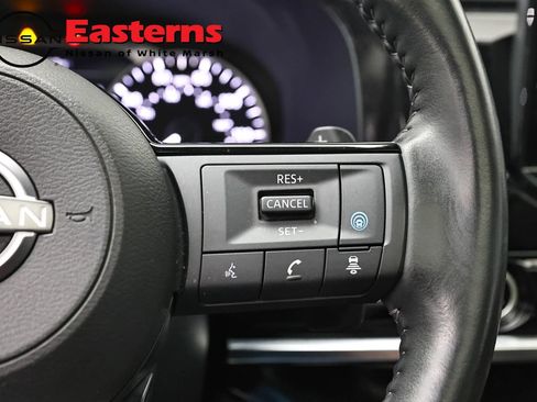 Used 2024 Nissan Pathfinder SL AWD/4WD image 74
