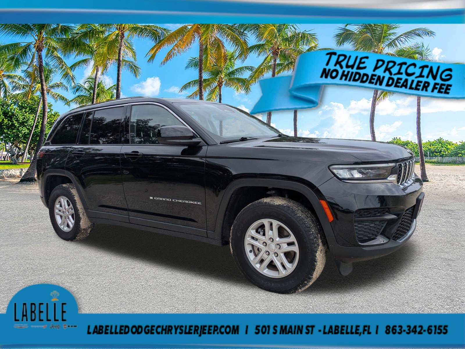 Used 2023 Jeep Grand Cherokee Laredo AWD/4WD image 1
