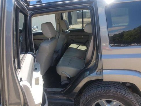 Used 2007 Jeep Commander Limited AWD/4WD image 23