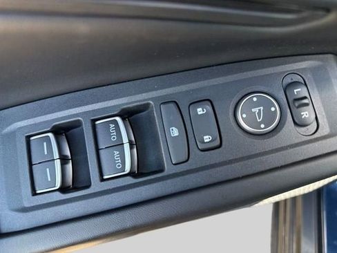 Used 2023 Honda Accord EX image 5