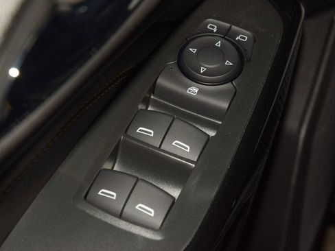 New 2026 Chevrolet Trax LT w/ Midnight Edition FWD image 43